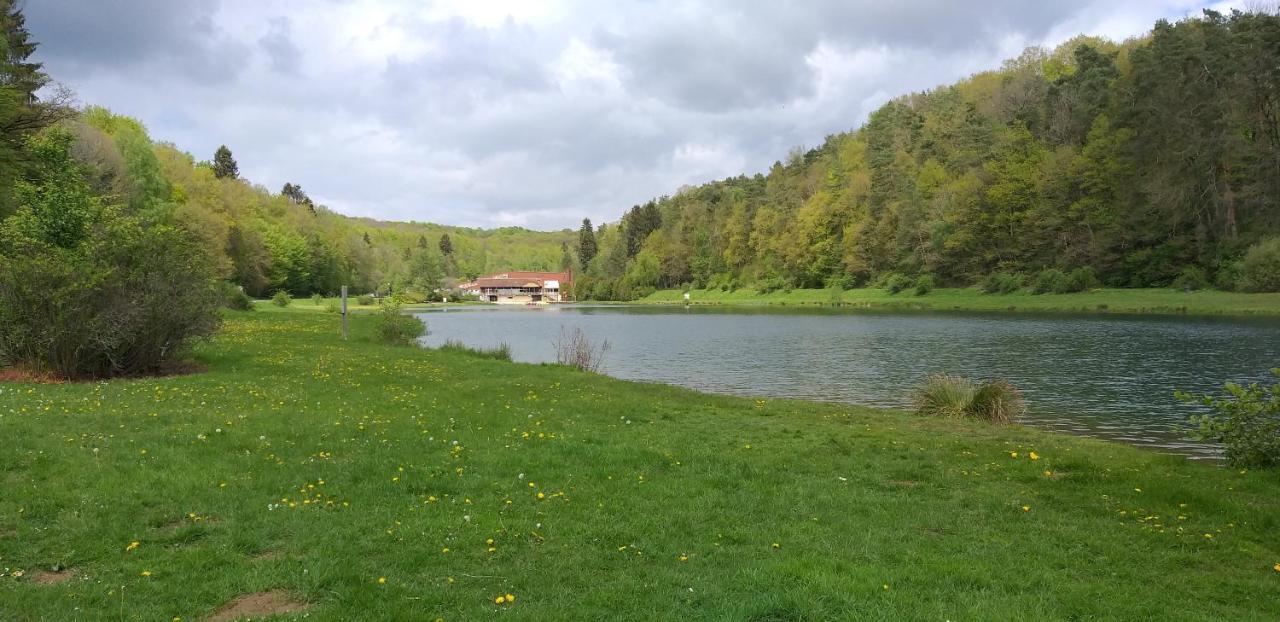 Bungalows Du Lac De Rabais Βιρτόν Εξωτερικό φωτογραφία